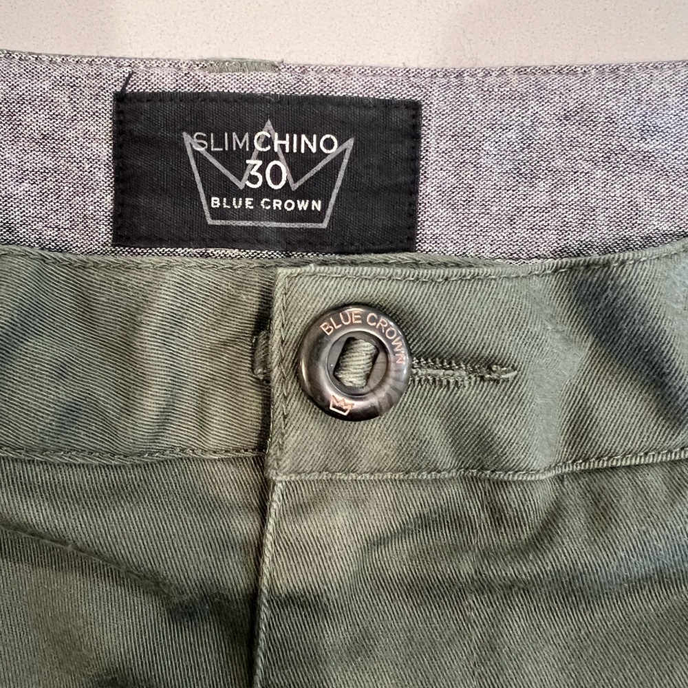 Blue crown slim Chino size 30 men’s shorts ￼